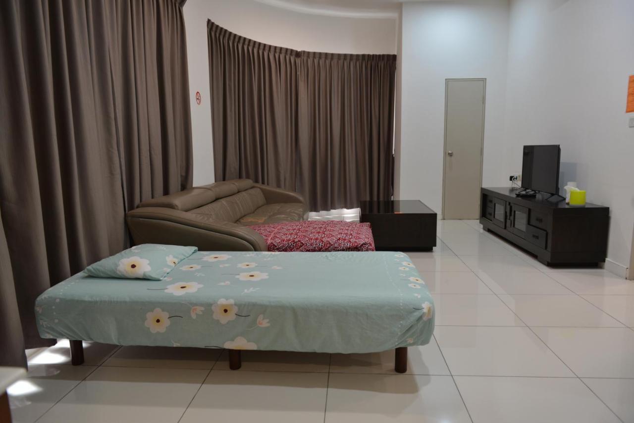 My Daily Homestay - Miri Times Square Bagian luar foto