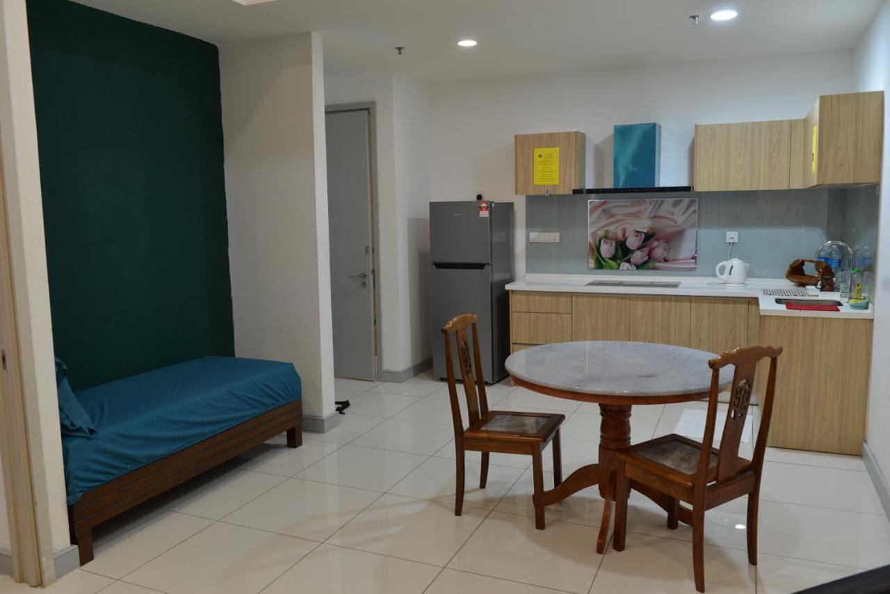 My Daily Homestay - Miri Times Square Bagian luar foto