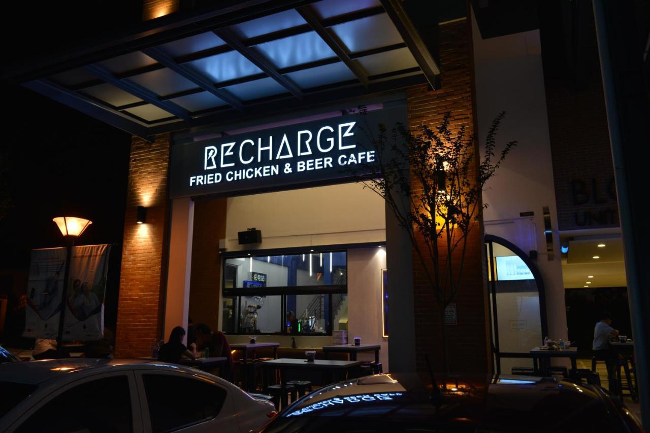 My Daily Homestay - Miri Times Square Bagian luar foto